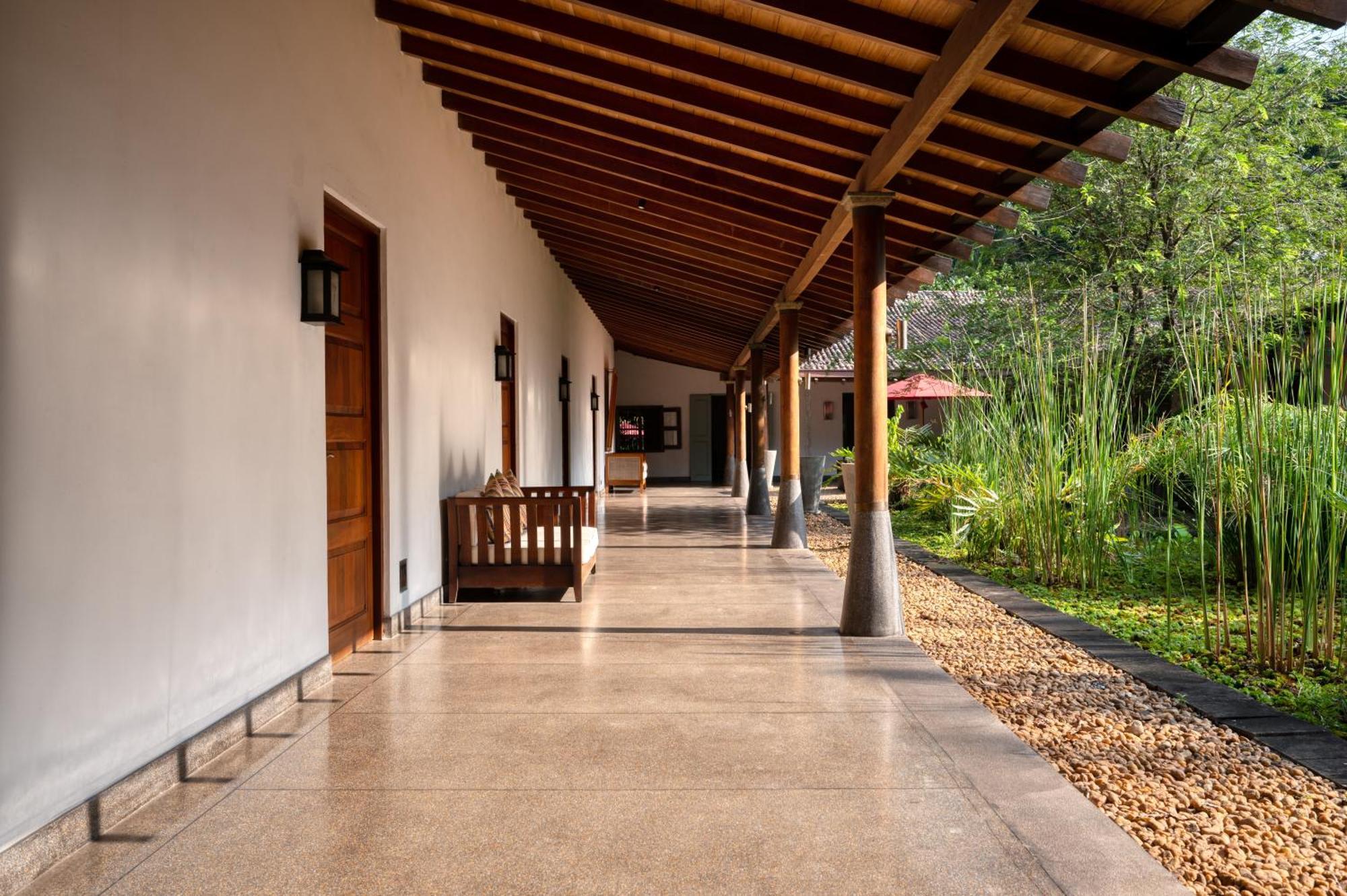 Wallawwa Katunayaka Exterior foto